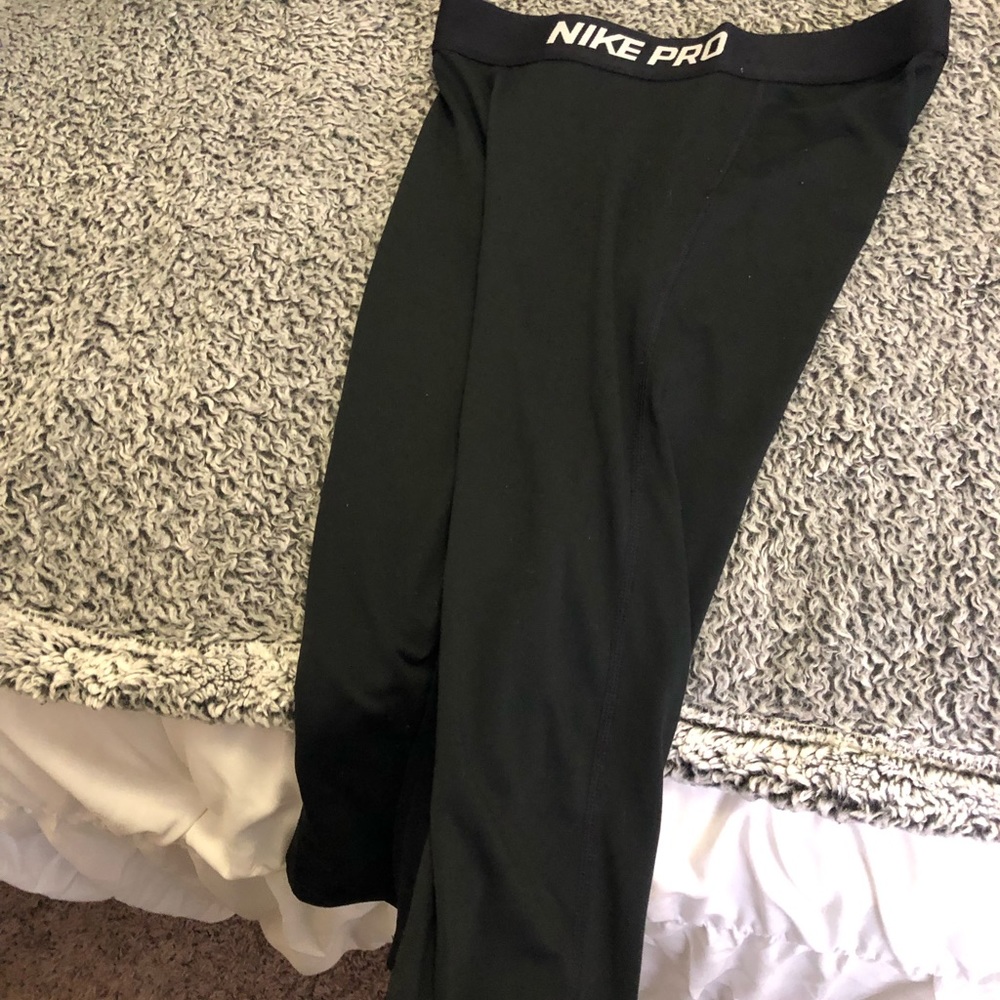 Nike Capri
